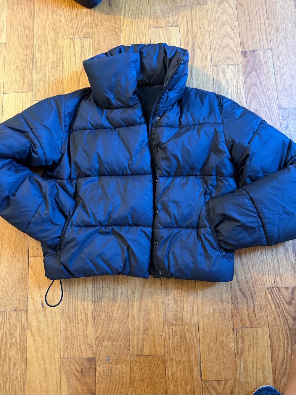 ALO Yoga Black Cropped Puffer Jacket